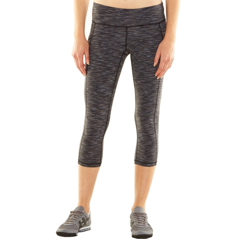 running capri leggings with pockets